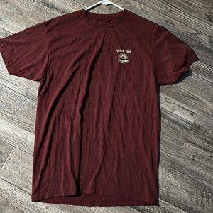 Men’s t shirt size L